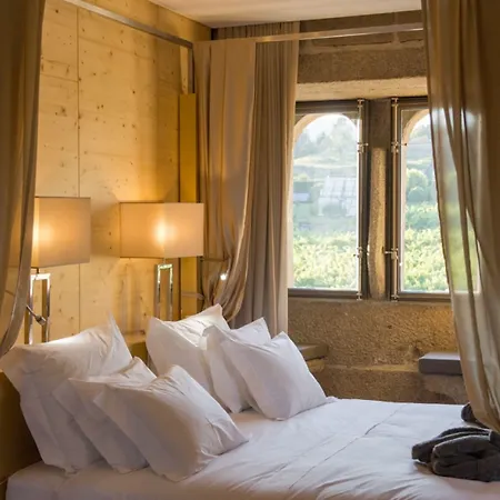 Torre De Gomariz Wine & Cervães